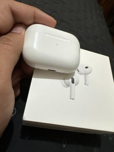 Apple AirPods Pro 2nd Generation With MagSafe Charging Case - New Year Big Savings photo review