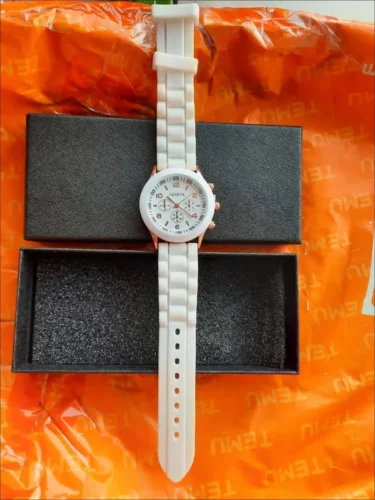 Elegance Crystal Quartz Watch photo review