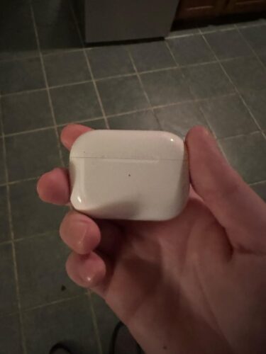 Apple AirPods Pro 2nd Generation With MagSafe Charging Case - New Year Big Savings photo review