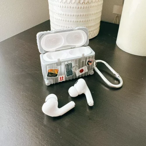 Apple AirPods Pro 2nd Generation With MagSafe Charging Case - New Year Big Savings photo review