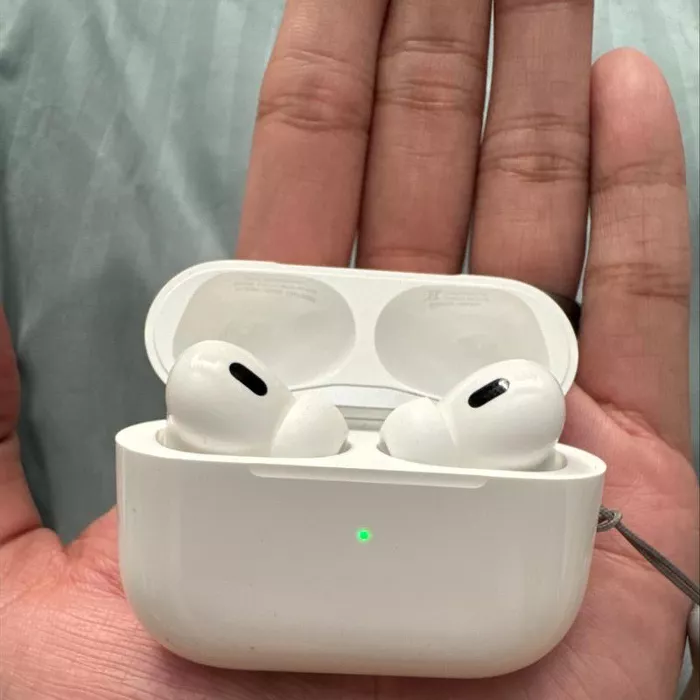 Apple AirPods Pro 2nd Generation With MagSafe Charging Case - New Year Big Savings photo review