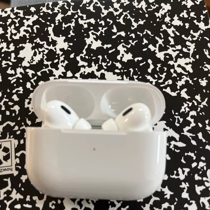 Apple AirPods Pro 2nd Generation With MagSafe Charging Case - New Year Big Savings photo review